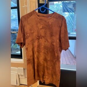 Lululemon Mens workout Tie-Dye T-Shirt